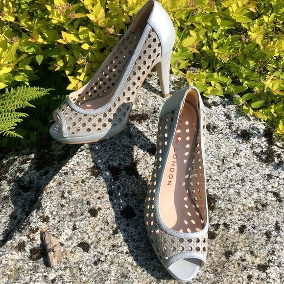 Sacha London Designer Perforated Blue Gray Pumps - Picture 1 of 7